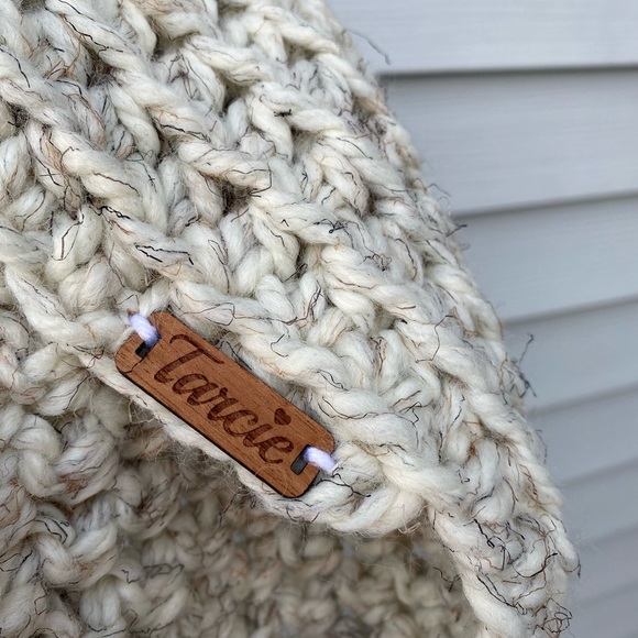 Tarcie Knitwear handmade infinity scarf in Wheat - Picture 3 of 4